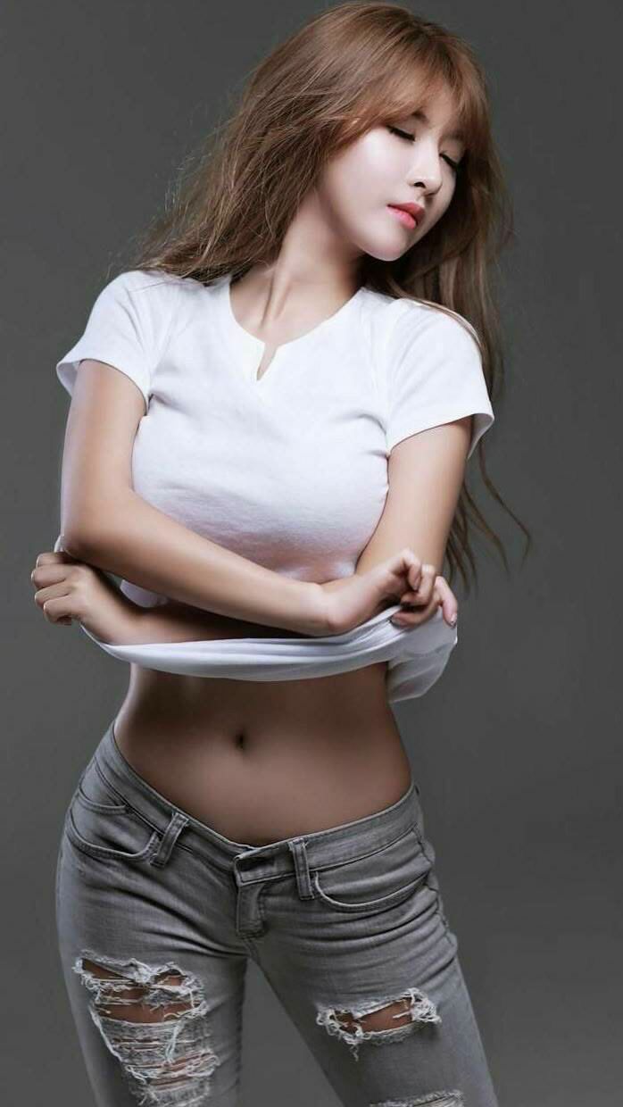 AYX体育-跳水赛场波兰展现高难动作实力，波兰跳水队